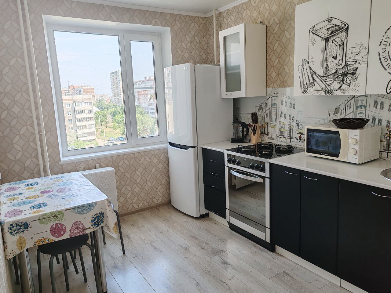 Квартира в аренду в Магнитогорске, Советская улица, 221 фото №0
