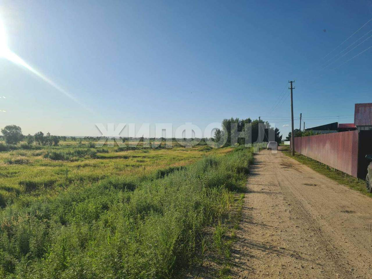 Продам земельный участок 669 м.кв.