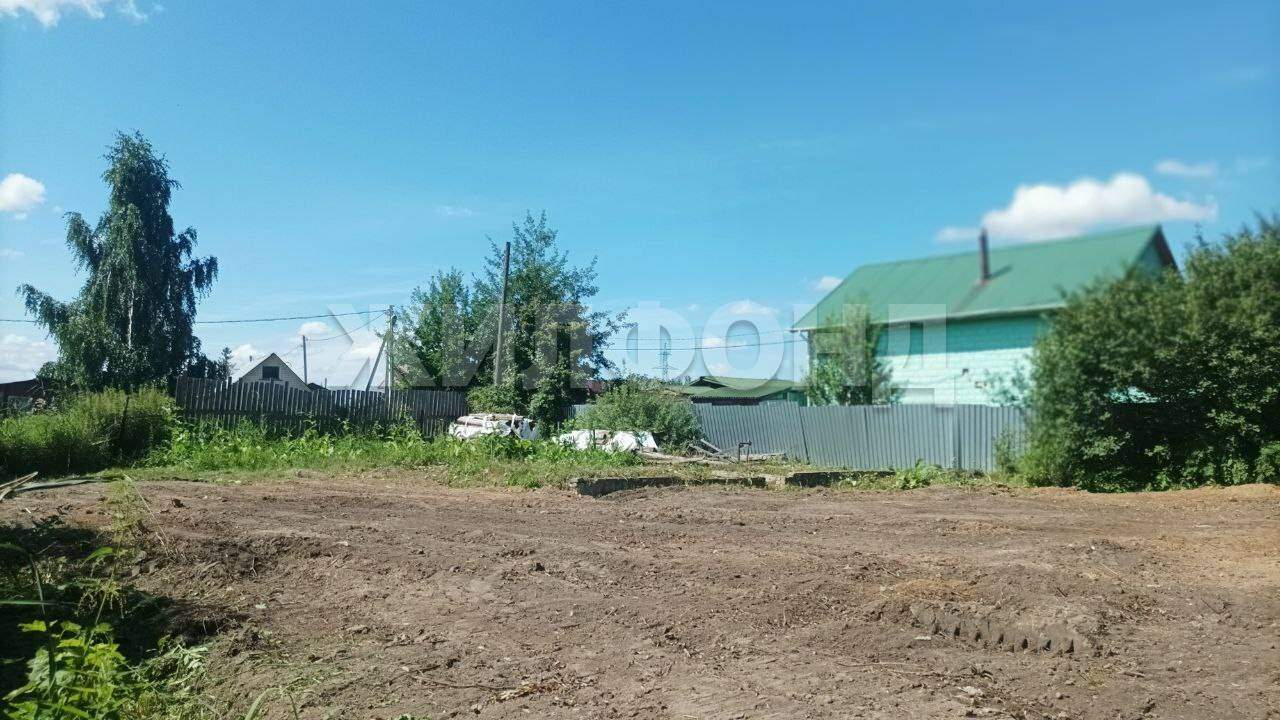 Продам земельный участок 720 м.кв.