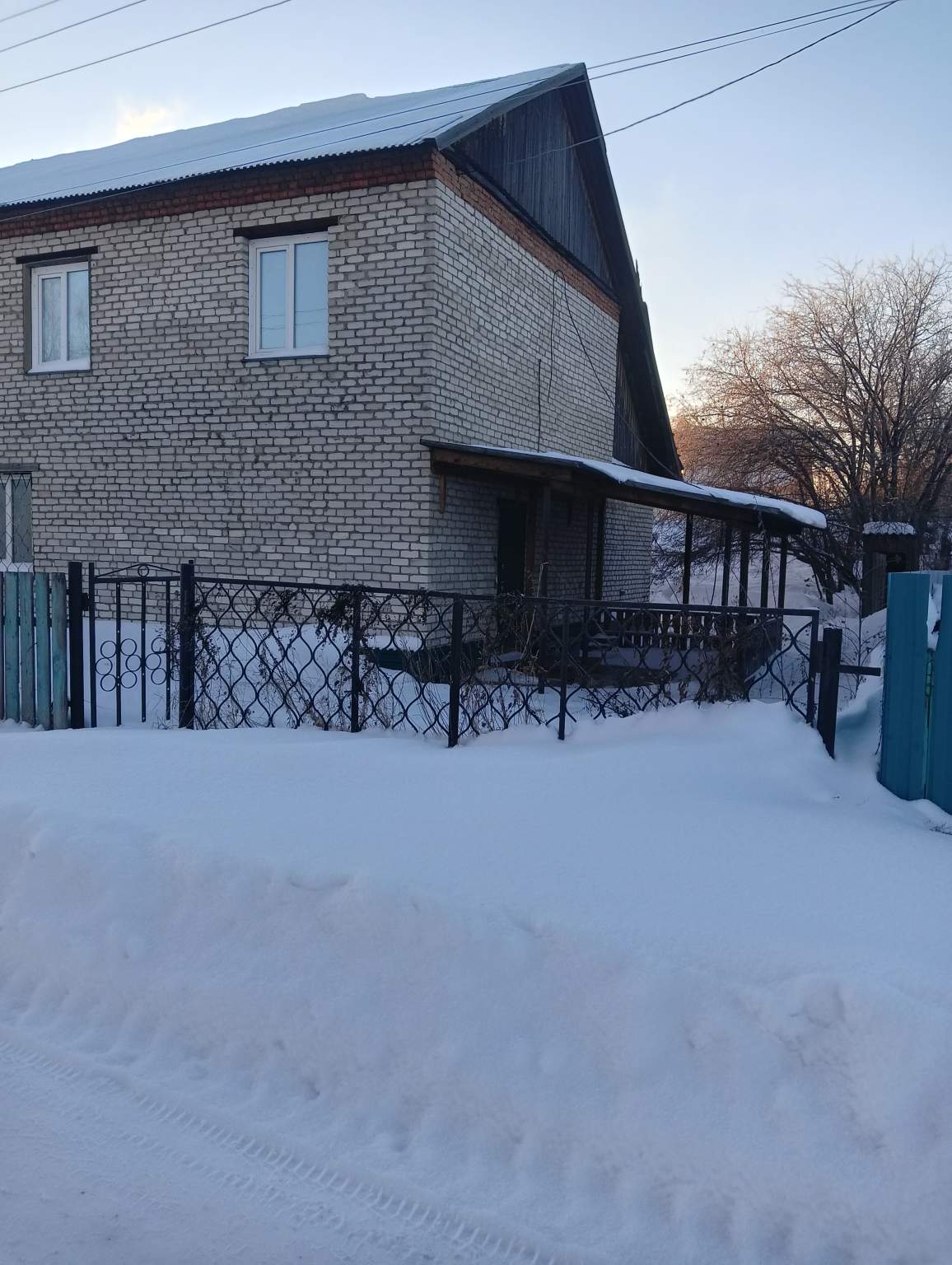 Продам торговое помещение 180.7 м.кв.