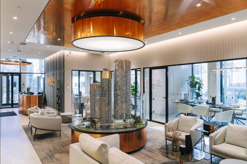 Продам торговое помещение 606.5 м.кв.