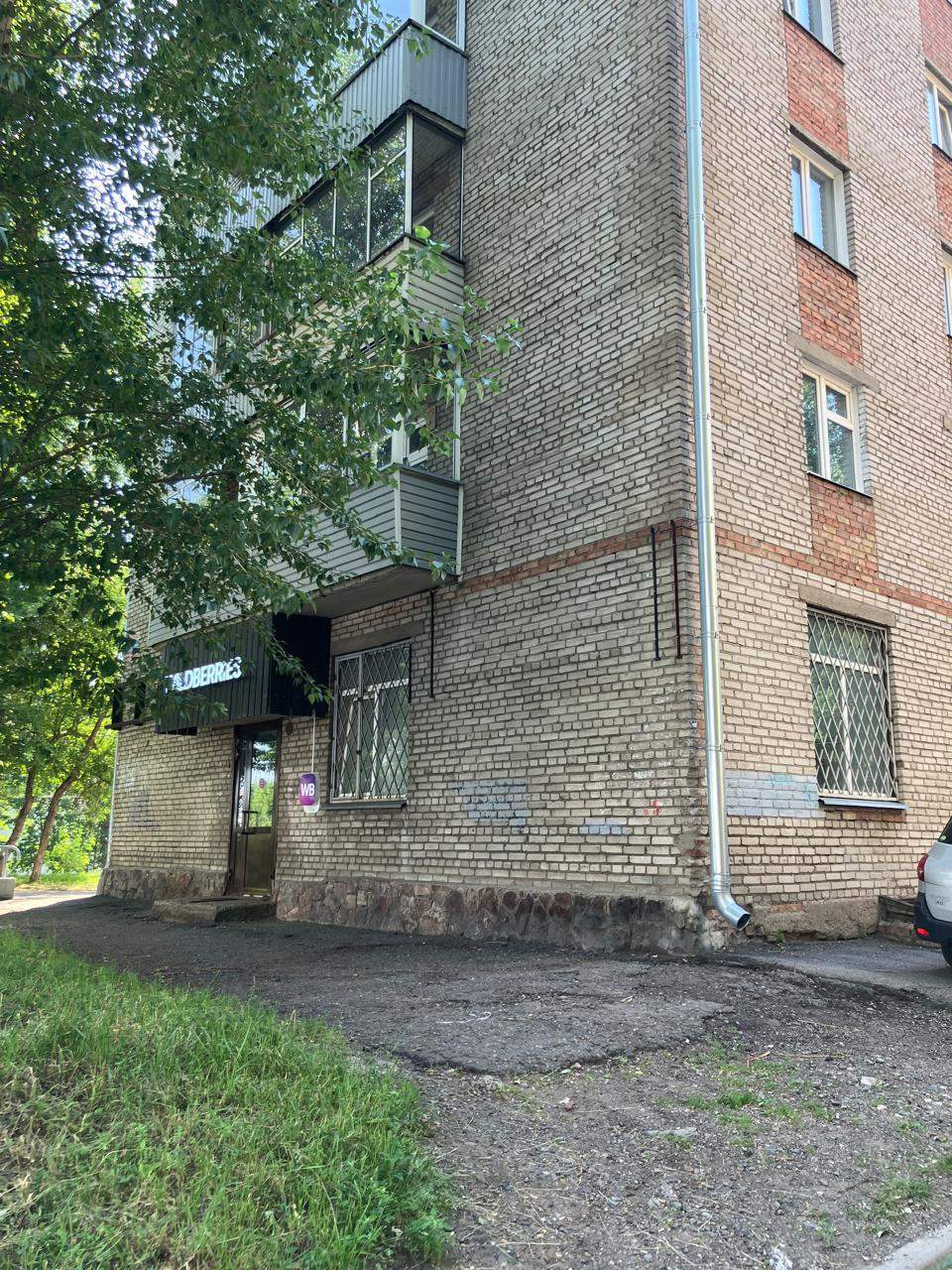 Офис на продажу в Красноярске, Академика Киренского улица, 27а фото №6