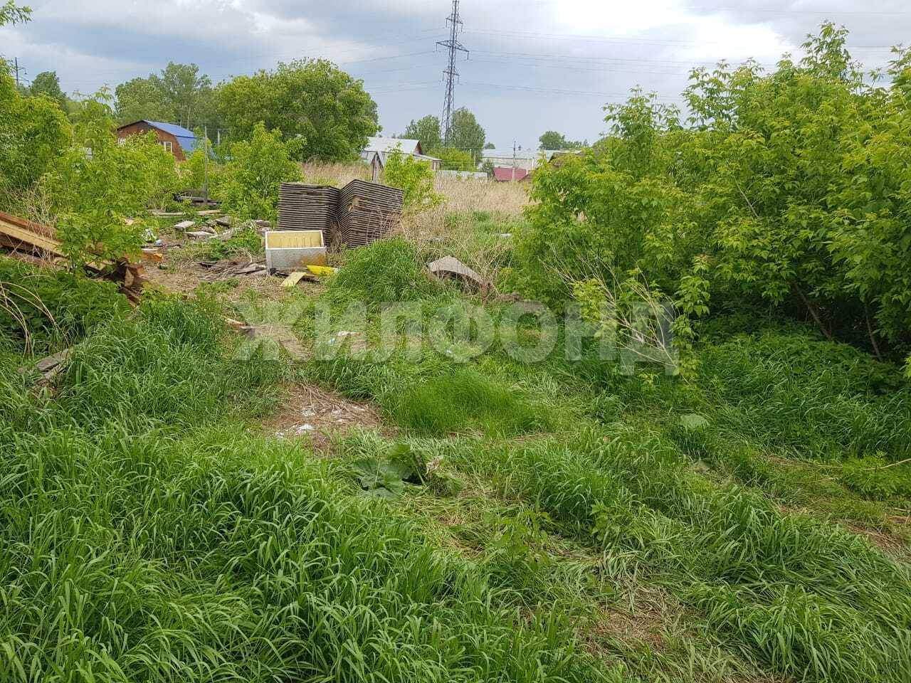Продам земельный участок 2500 м.кв.