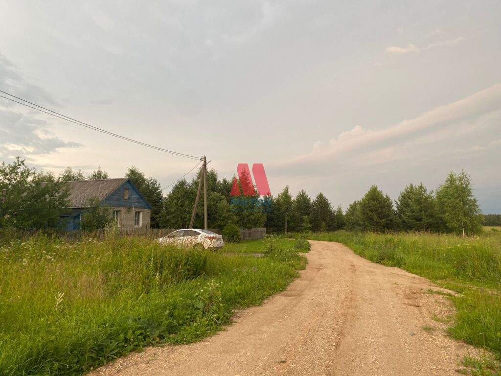 Продам земельный участок 1203 м.кв.