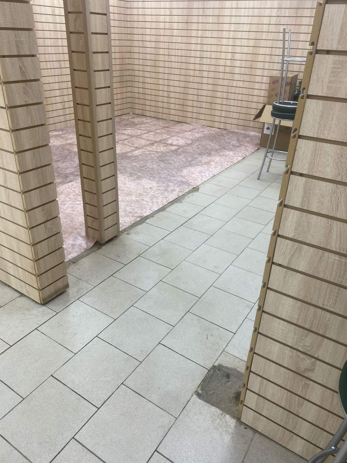 Сдам в аренду магазин 359.4 м.кв.