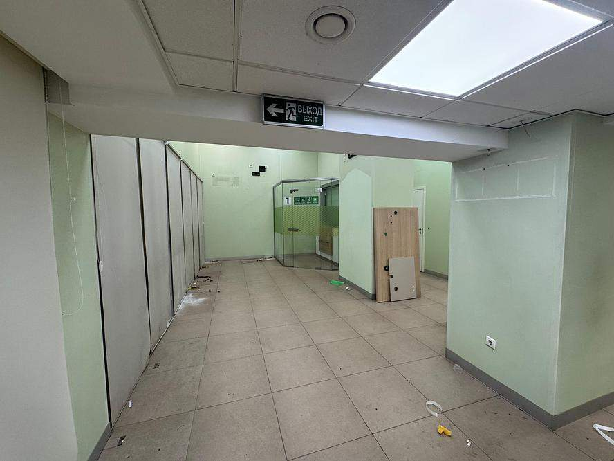 Сдам в аренду магазин 314.2 м.кв.