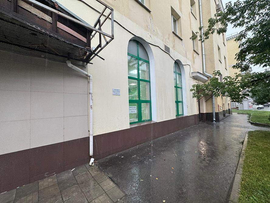 Сдам в аренду магазин 314.2 м.кв.