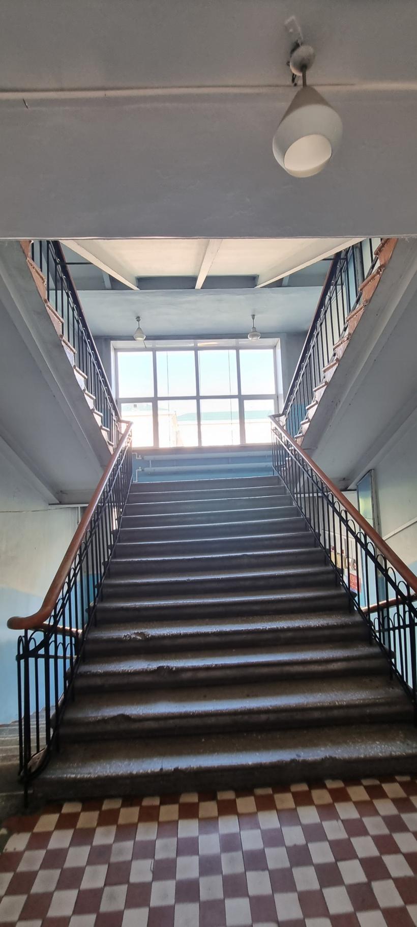 Продам помещение свободного назначения 2170 м.кв.