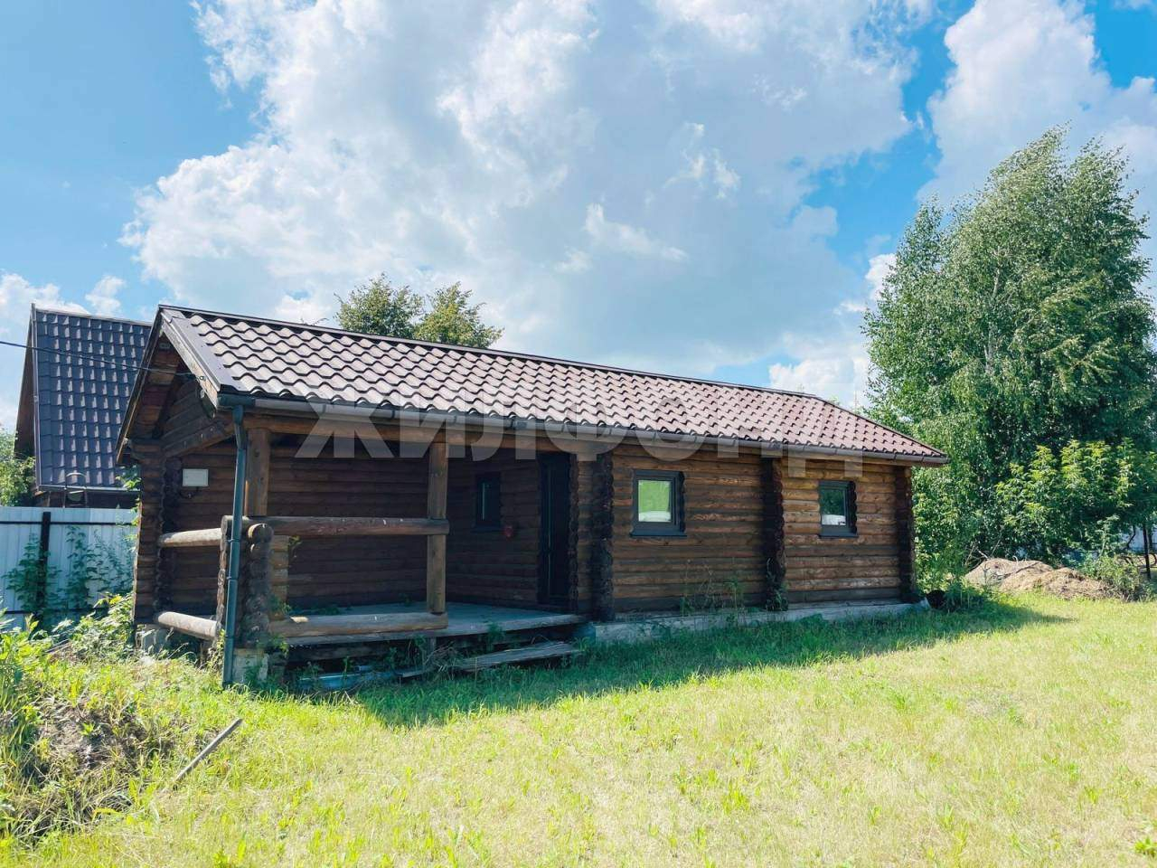 Продам земельный участок 1400 м.кв.