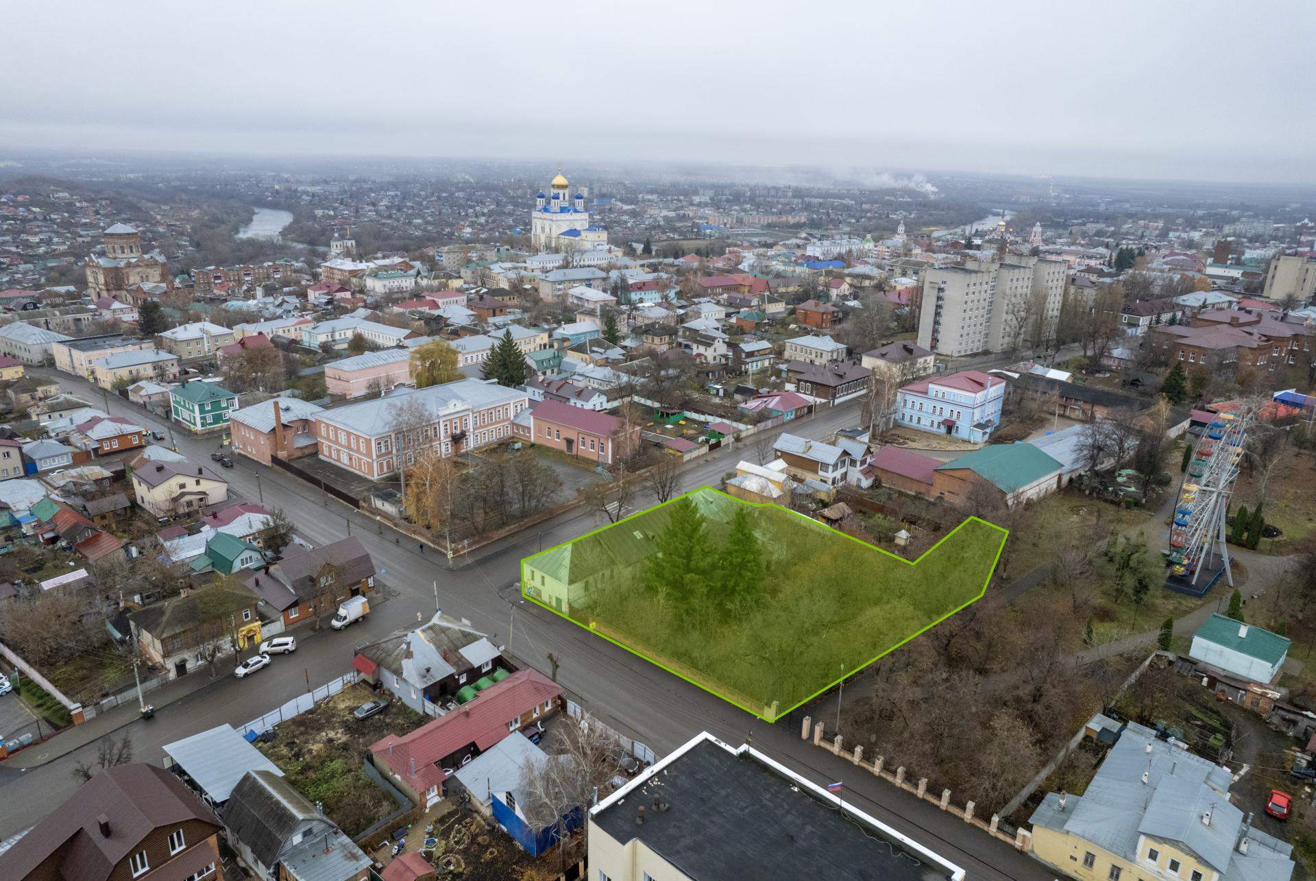 Продам торговое помещение 676.6 м.кв.
