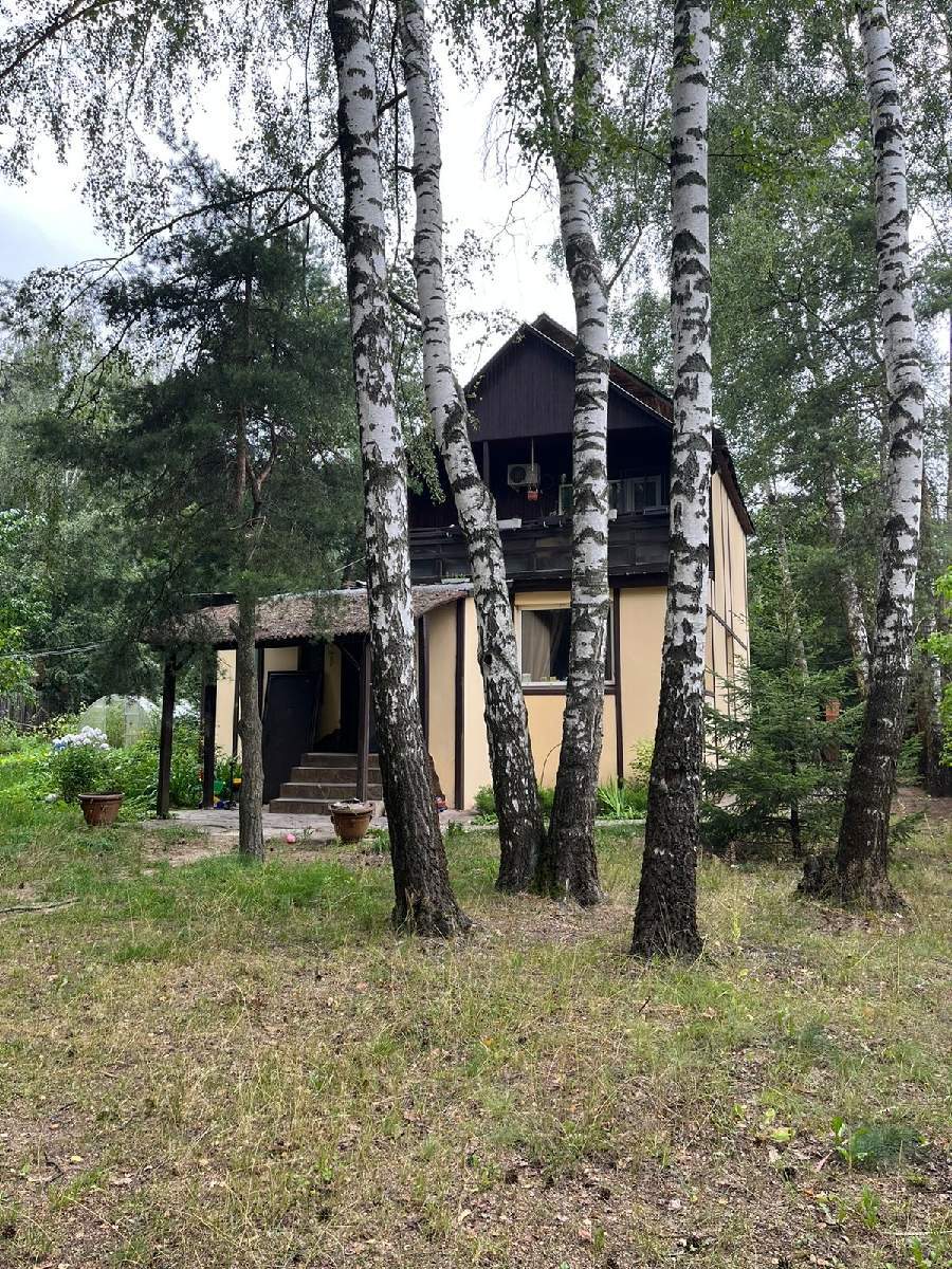 Продам земельный участок 1200 м.кв.