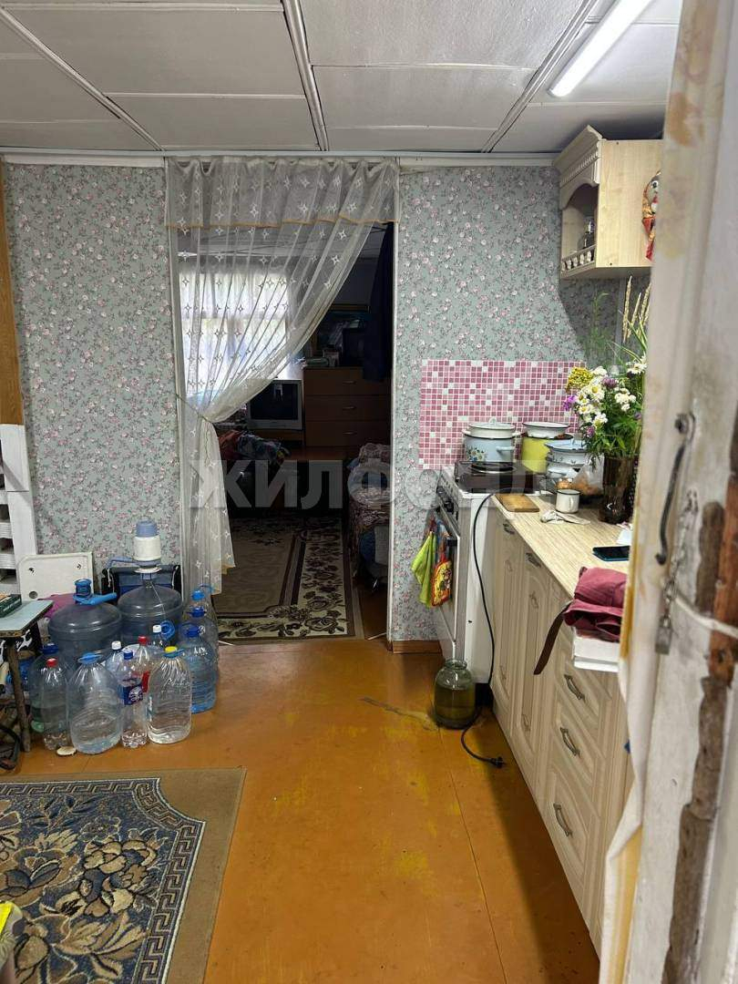 Продам земельный участок 1200 м.кв.
