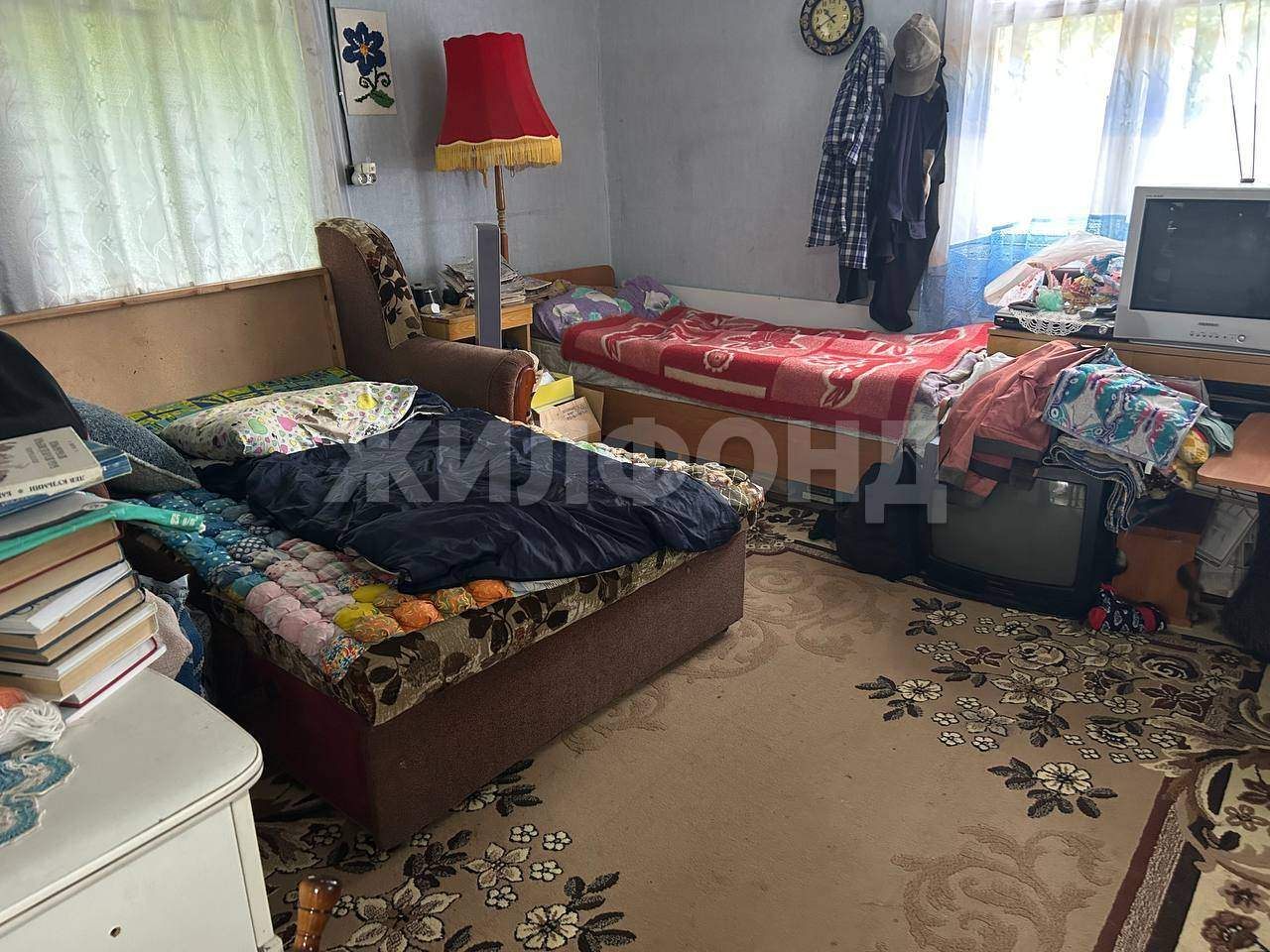 Продам земельный участок 1200 м.кв.