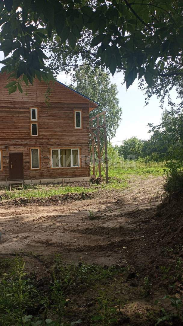 Продам земельный участок 800 м.кв.