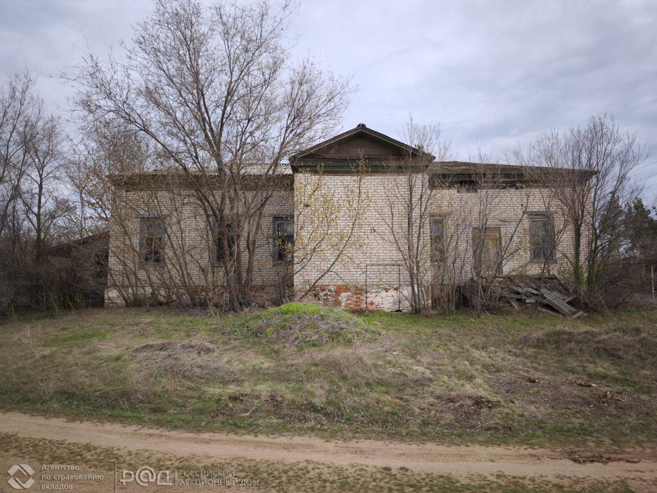 Продам торговое помещение 609 м.кв.