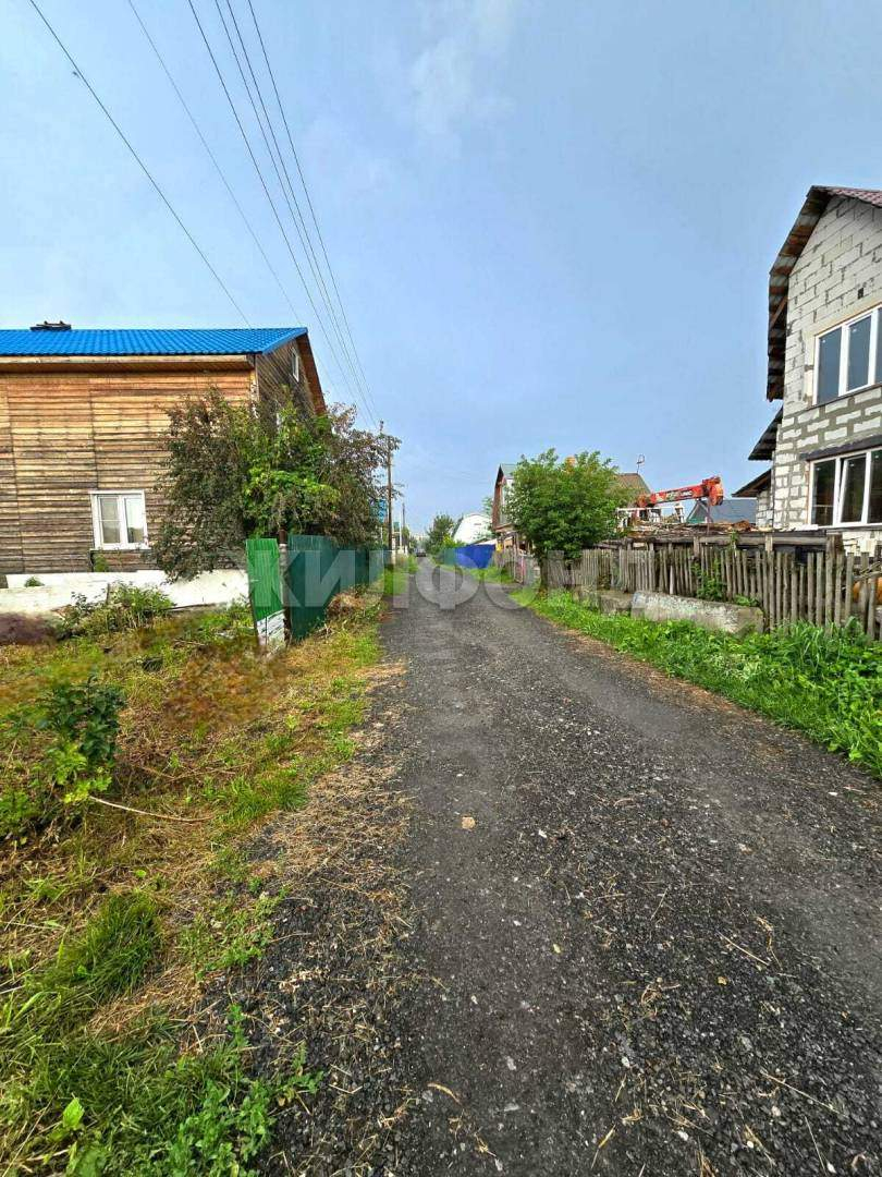 Продам земельный участок 650 м.кв.