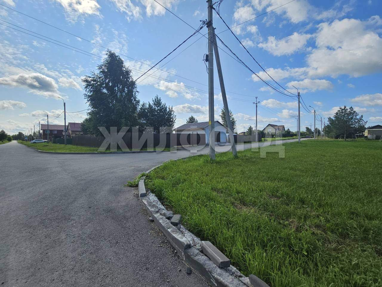 Продам земельный участок 1125 м.кв.
