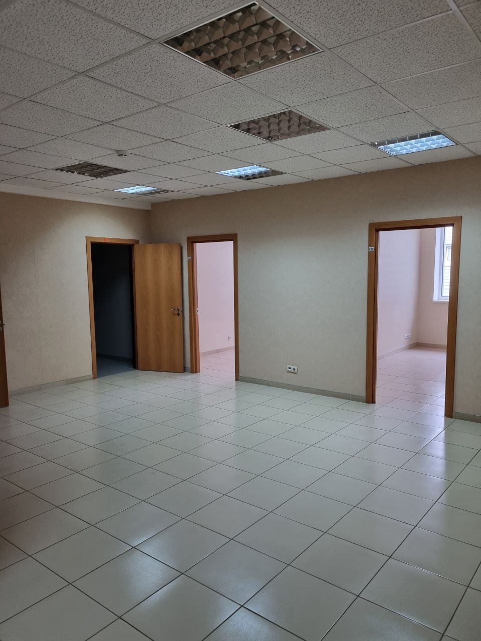 Офис в аренду в Оренбурге, Магистральная улица, 1 фото №0