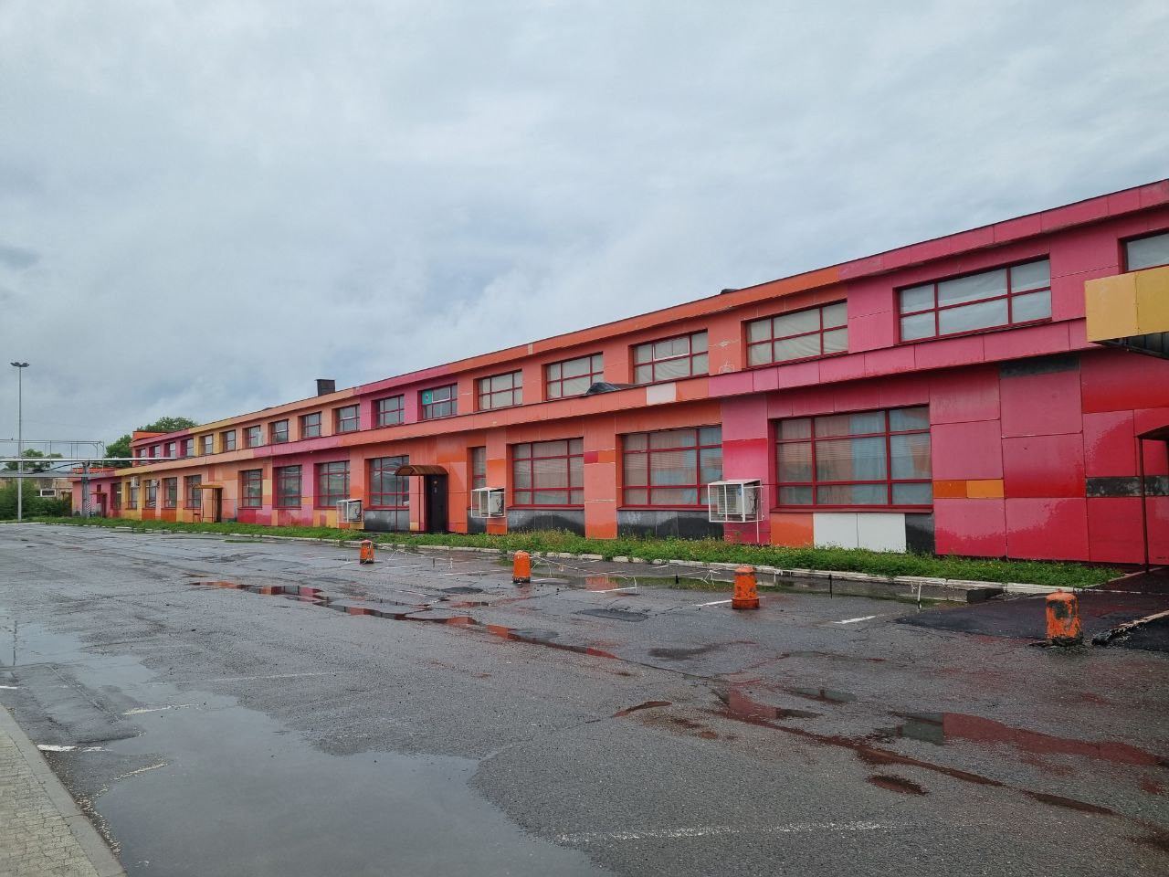 Торговая площадь в аренду в Оренбурге, Шарлыкское шоссе, 1/6 фото №1