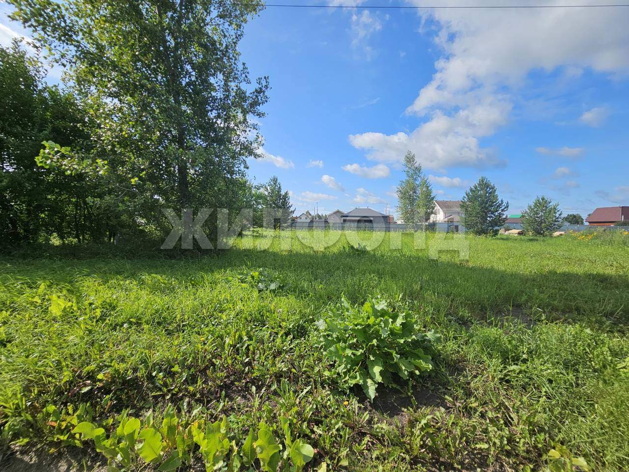 Продам земельный участок 1125 м.кв.