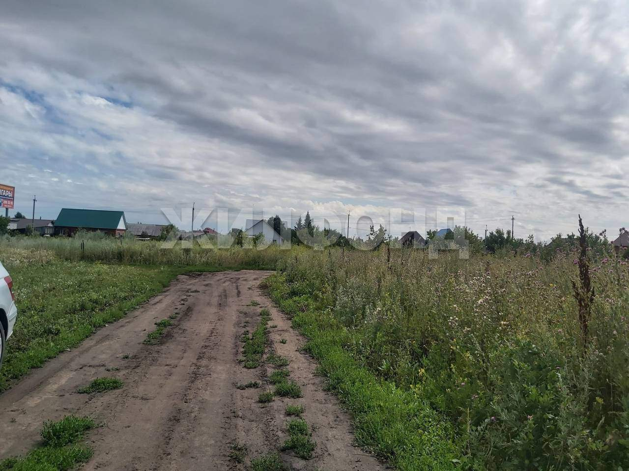 Продам земельный участок 1100 м.кв.