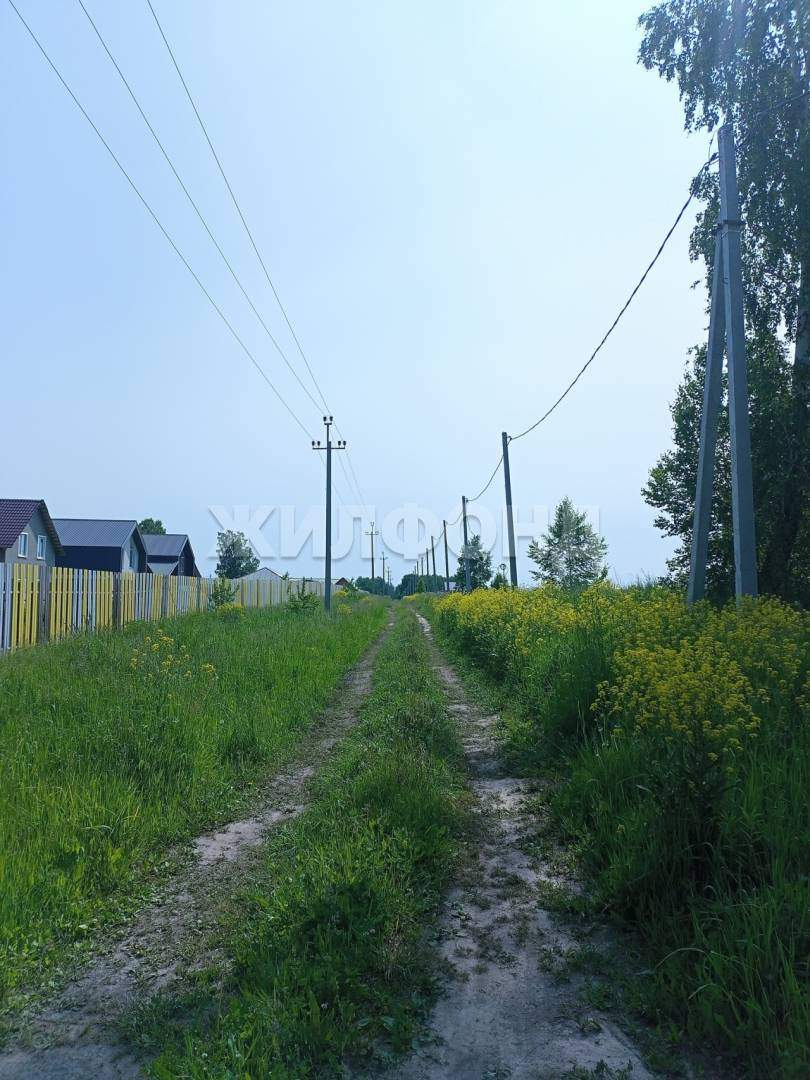 Продам земельный участок 998 м.кв.