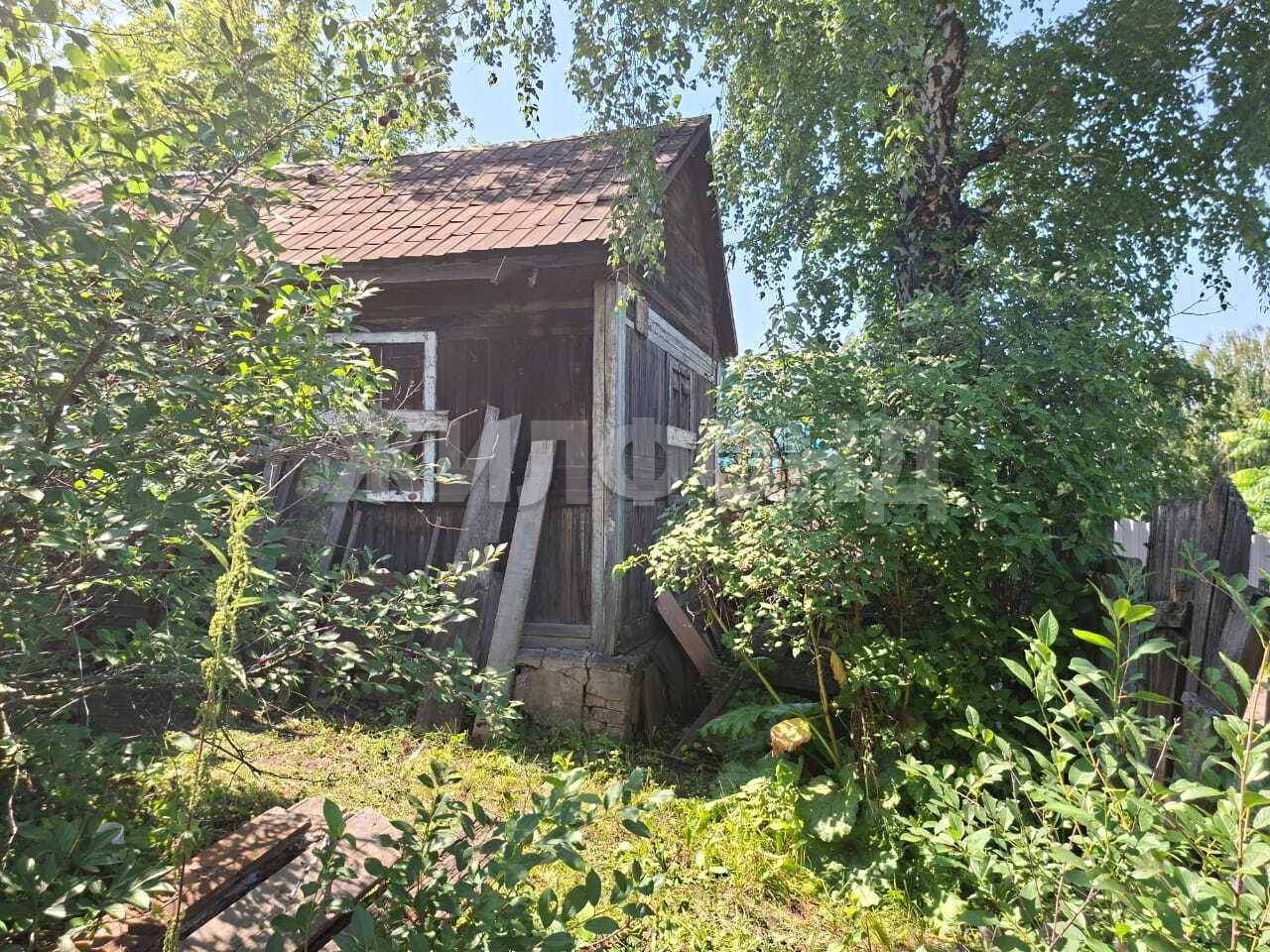 Продам земельный участок 550 м.кв.