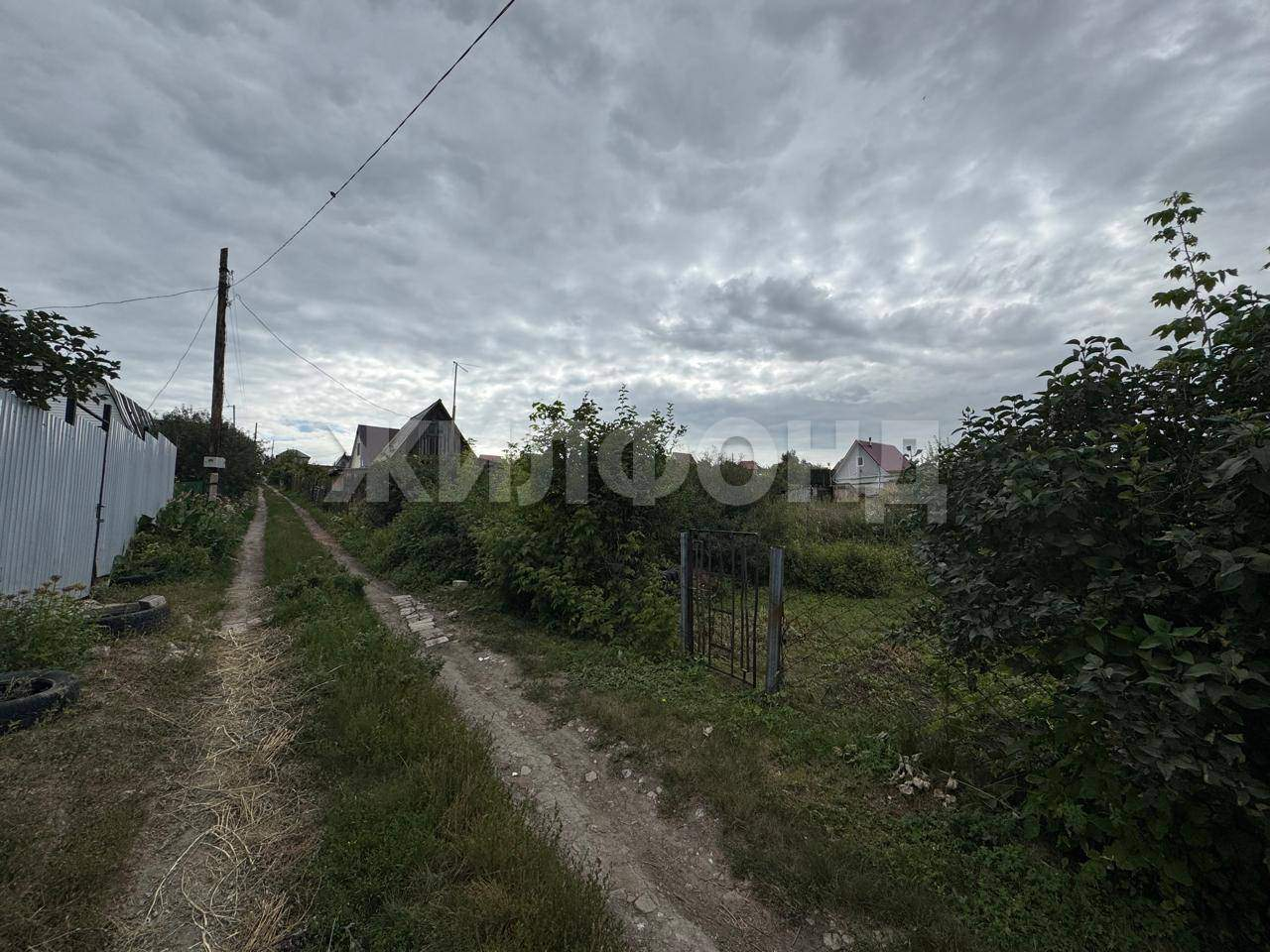 Продам земельный участок 378 м.кв.