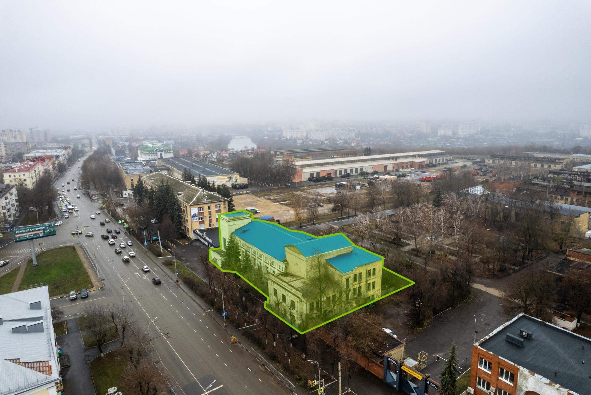 Продам торговое помещение 2849.3 м.кв.