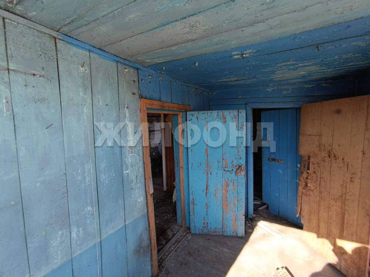Продам земельный участок 1000 м.кв.