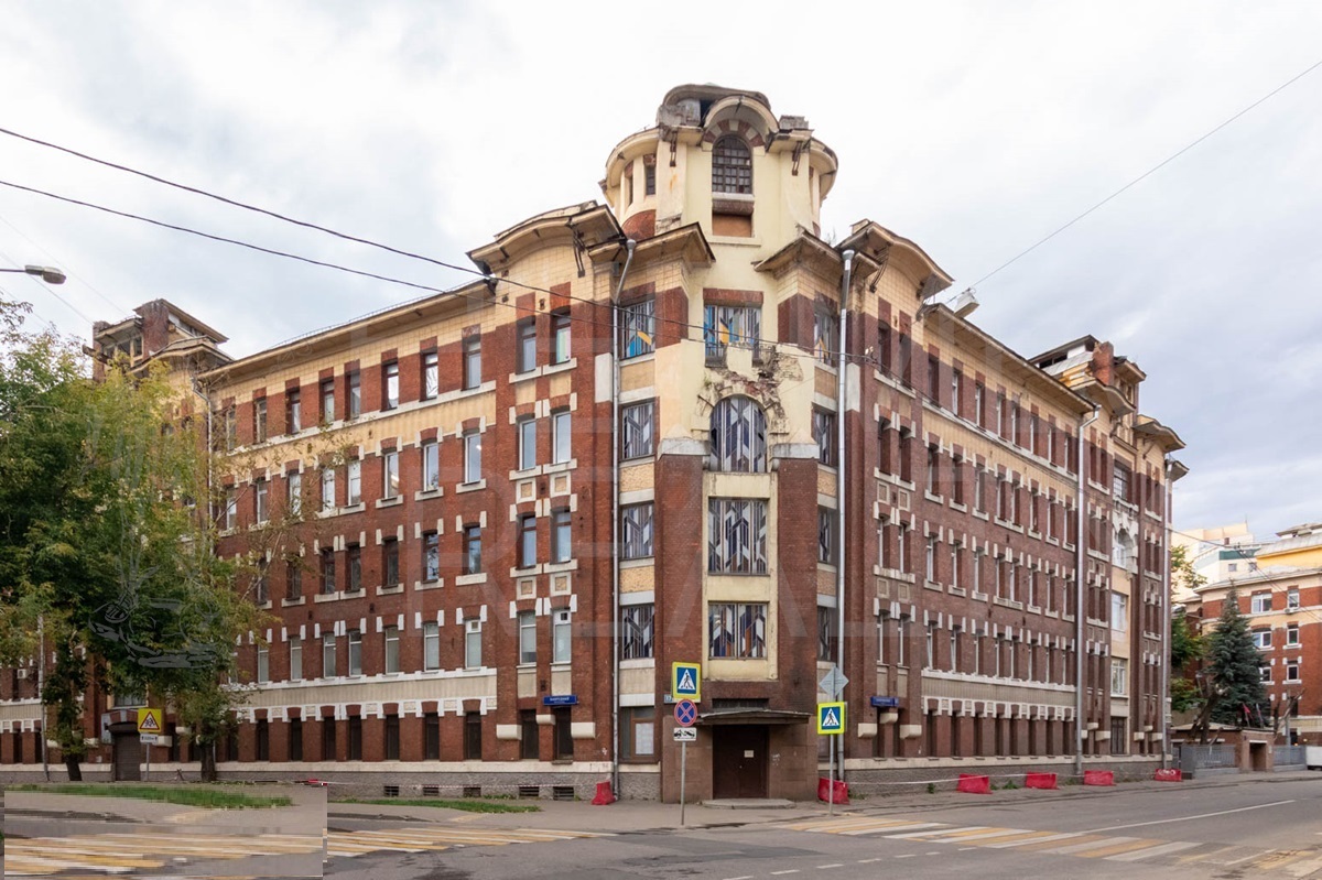 Продам торговое помещение 13835 м.кв.