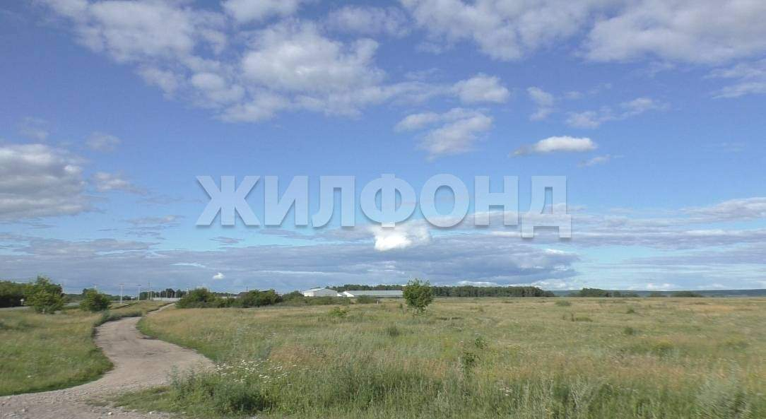 Продам земельный участок 1740000 м.кв.