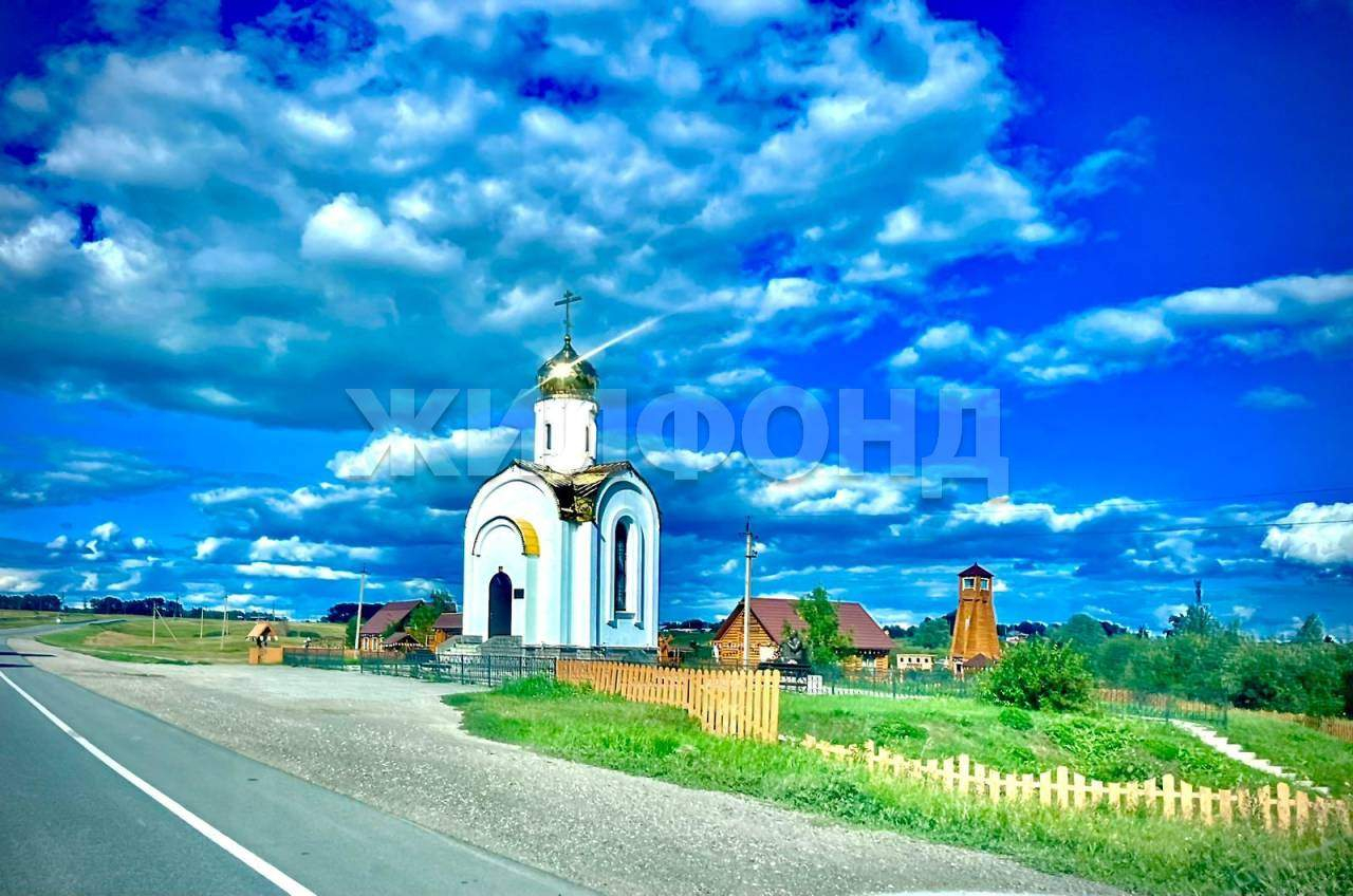 Продам земельный участок 1200 м.кв.