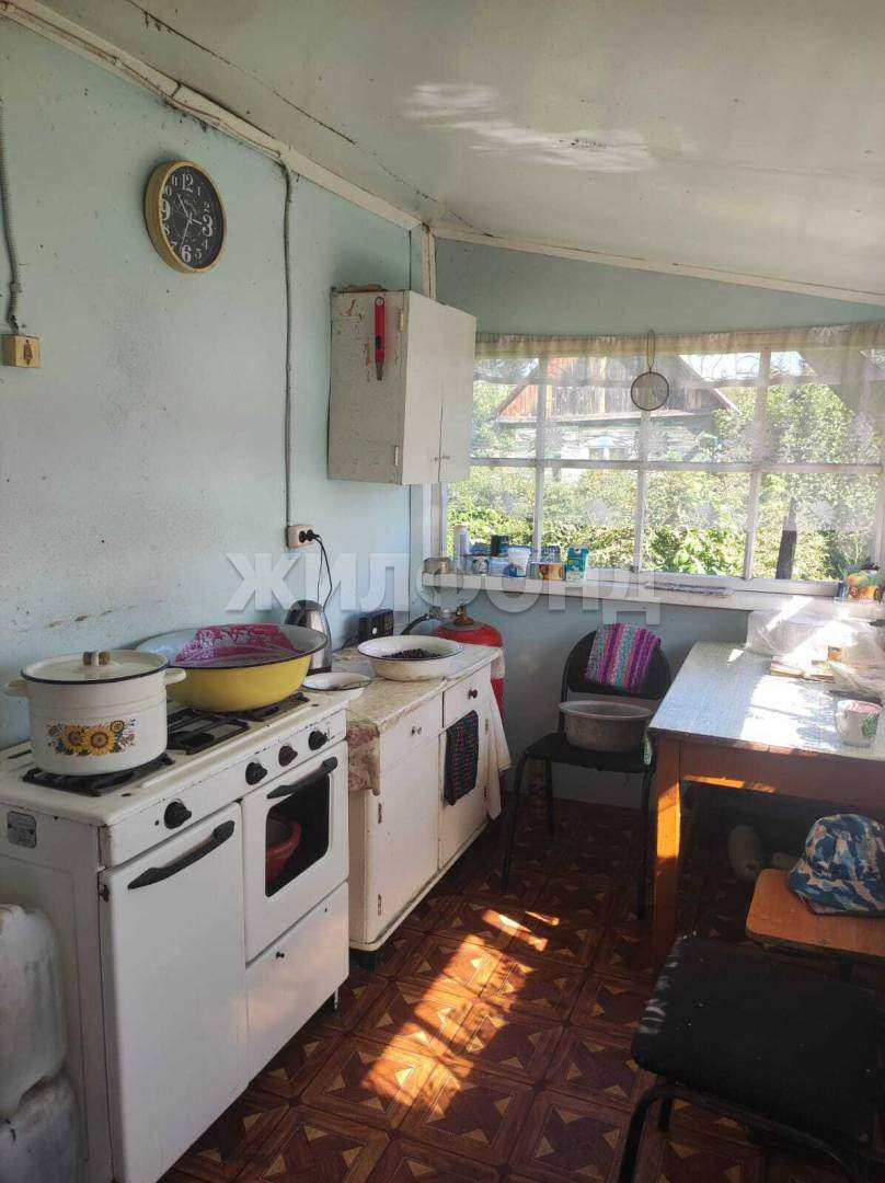 Продам земельный участок 600 м.кв.