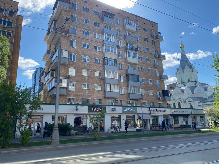 Продам помещение свободного назначения 303.5 м.кв.
