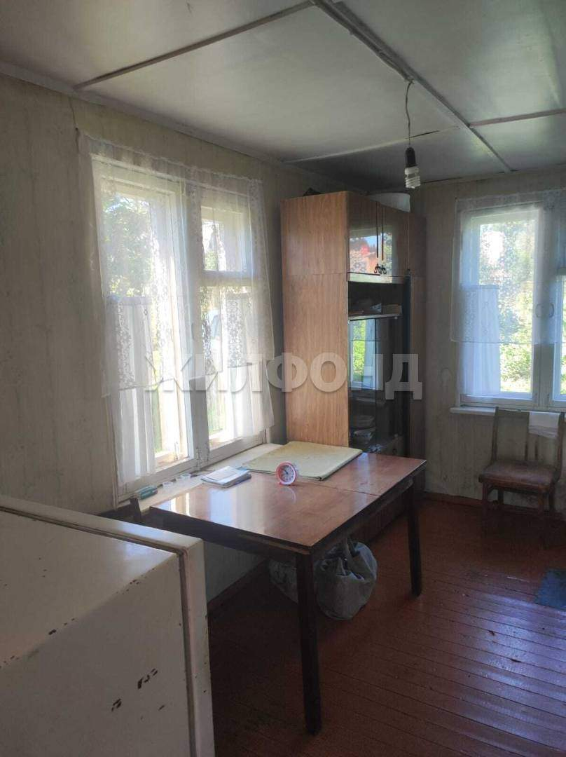 Продам земельный участок 600 м.кв.