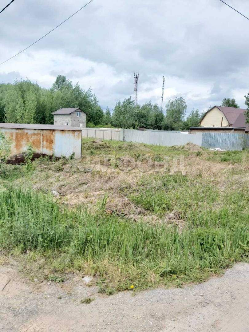 Продам земельный участок 548 м.кв.