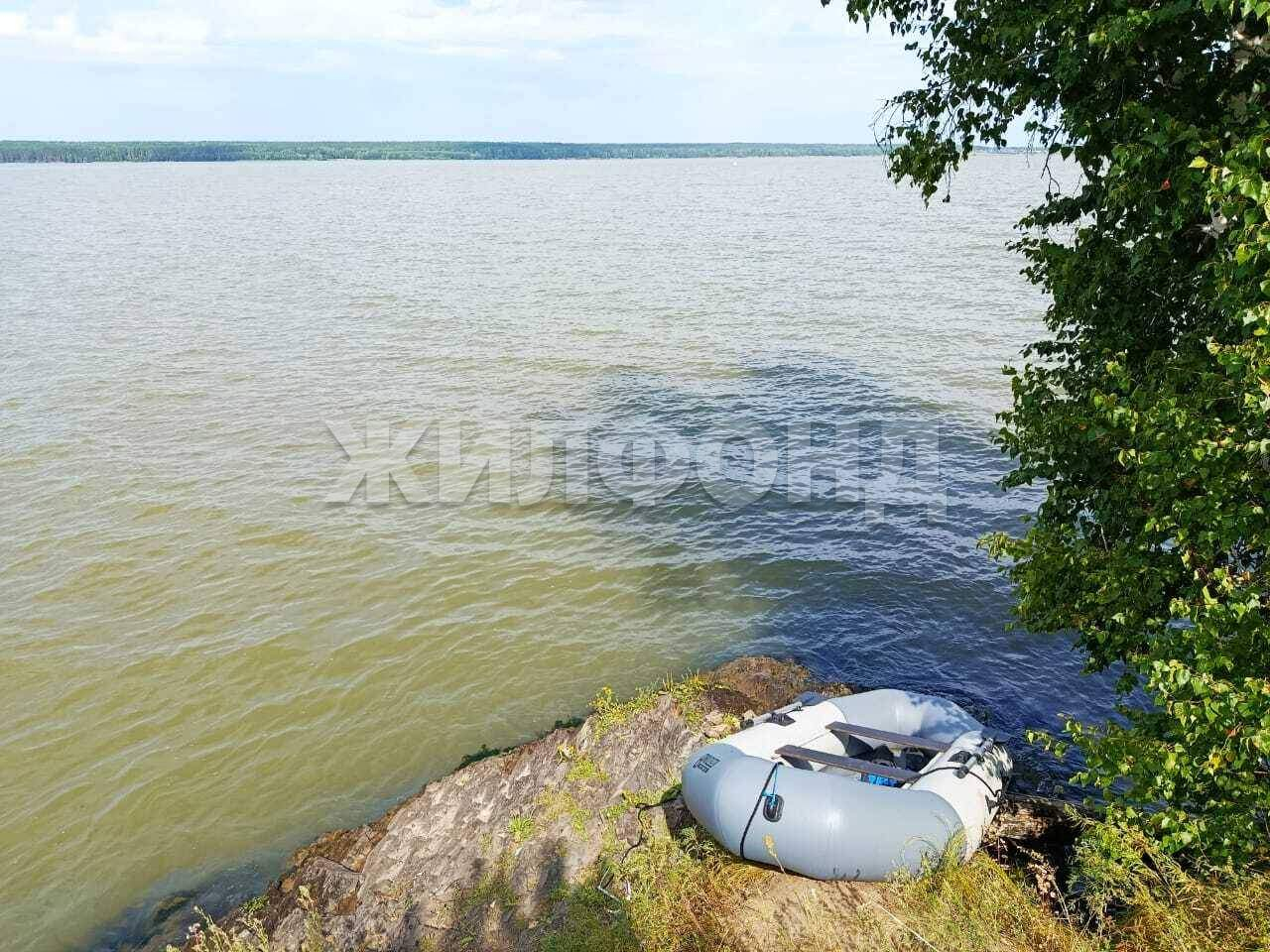 Продам земельный участок 900 м.кв.