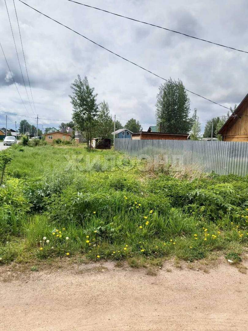Продам земельный участок 548 м.кв.