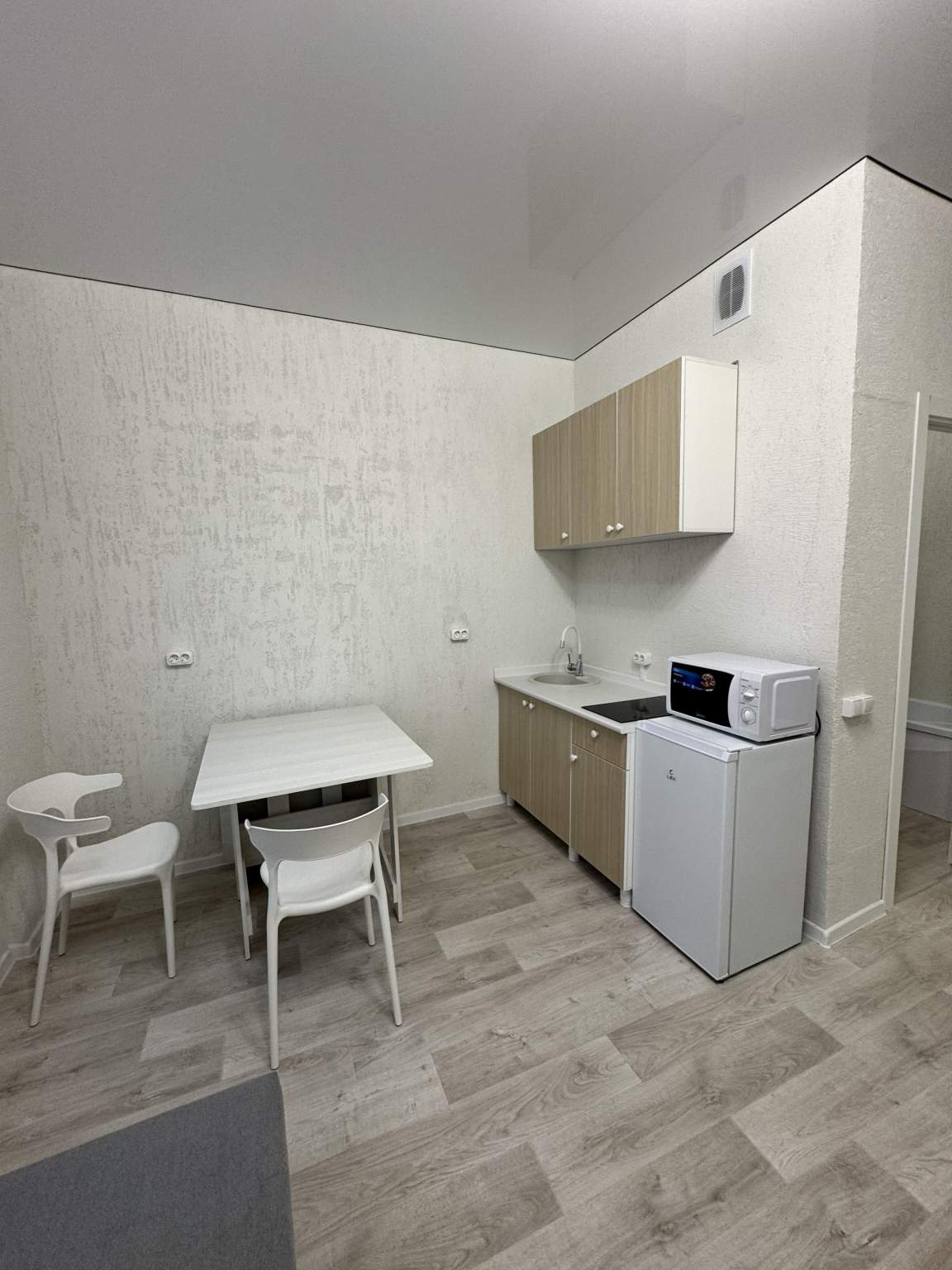 Квартира в аренду в Тюмене, Ставропольская улица, 95 фото №1