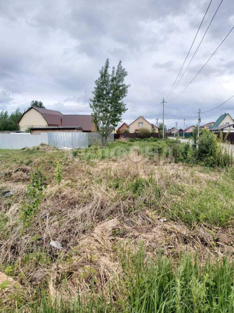 Продам земельный участок 548 м.кв.