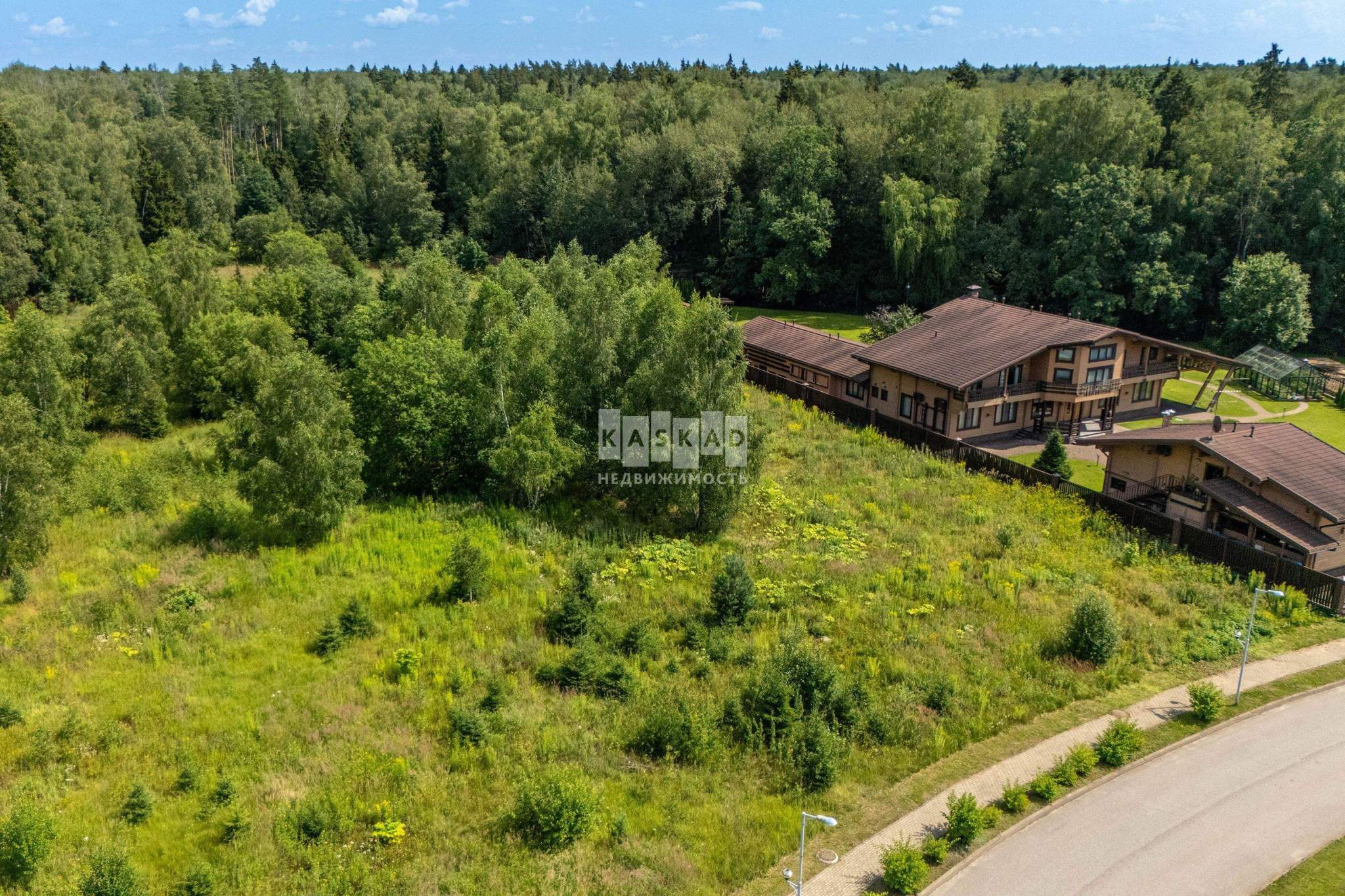 Продам земельный участок 7800 м.кв.