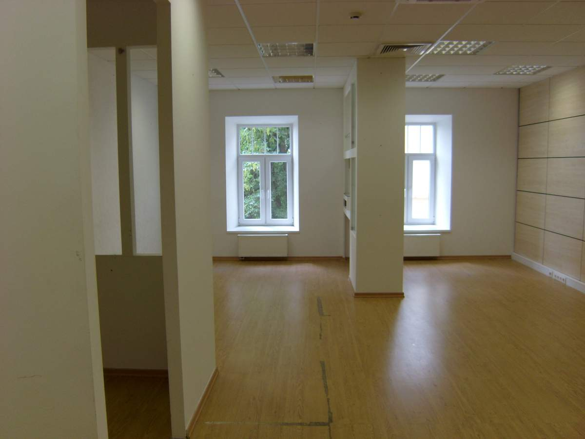 Сдам в аренду офис 782.4 м.кв.
