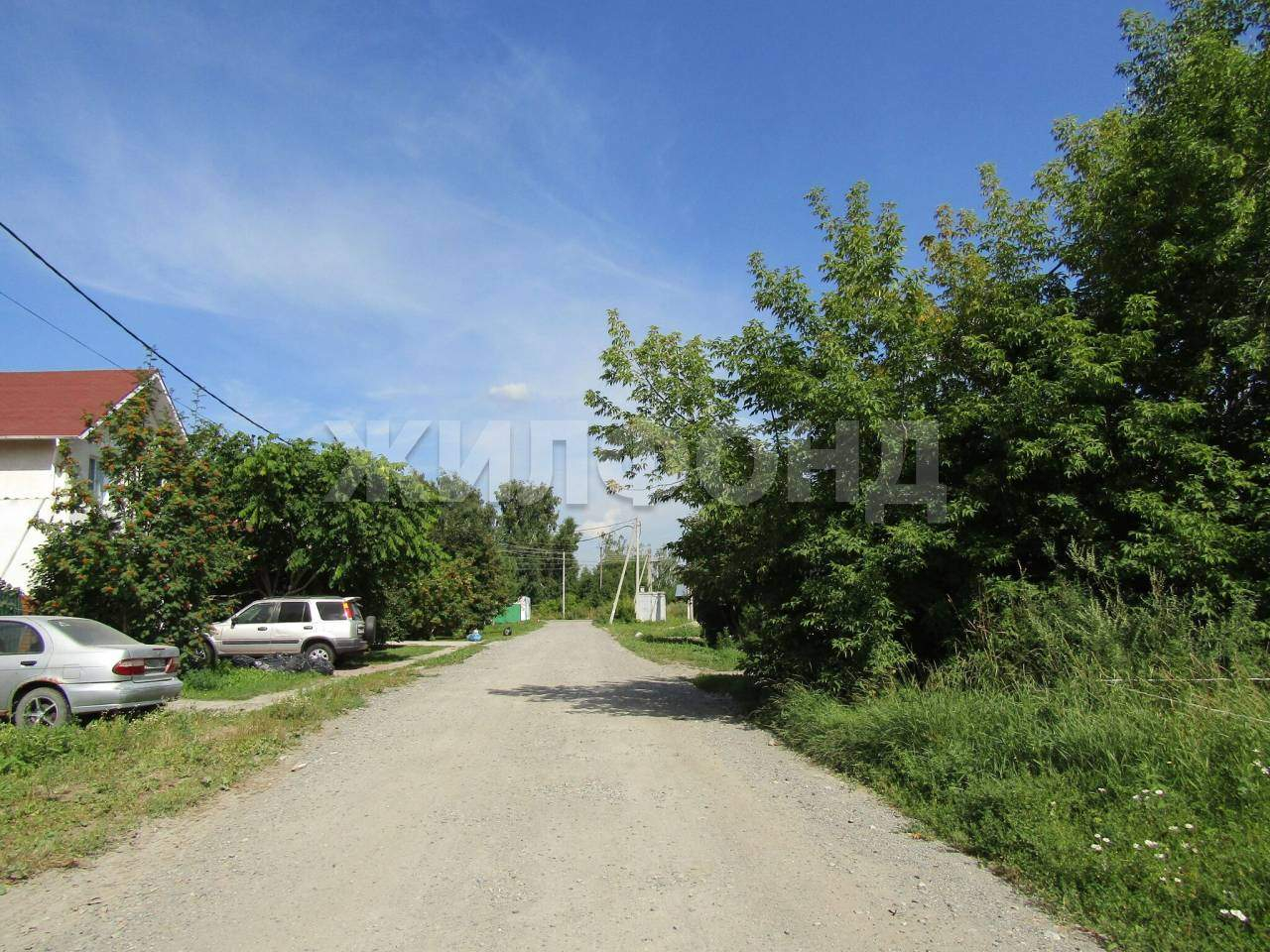 Продам земельный участок 630 м.кв.