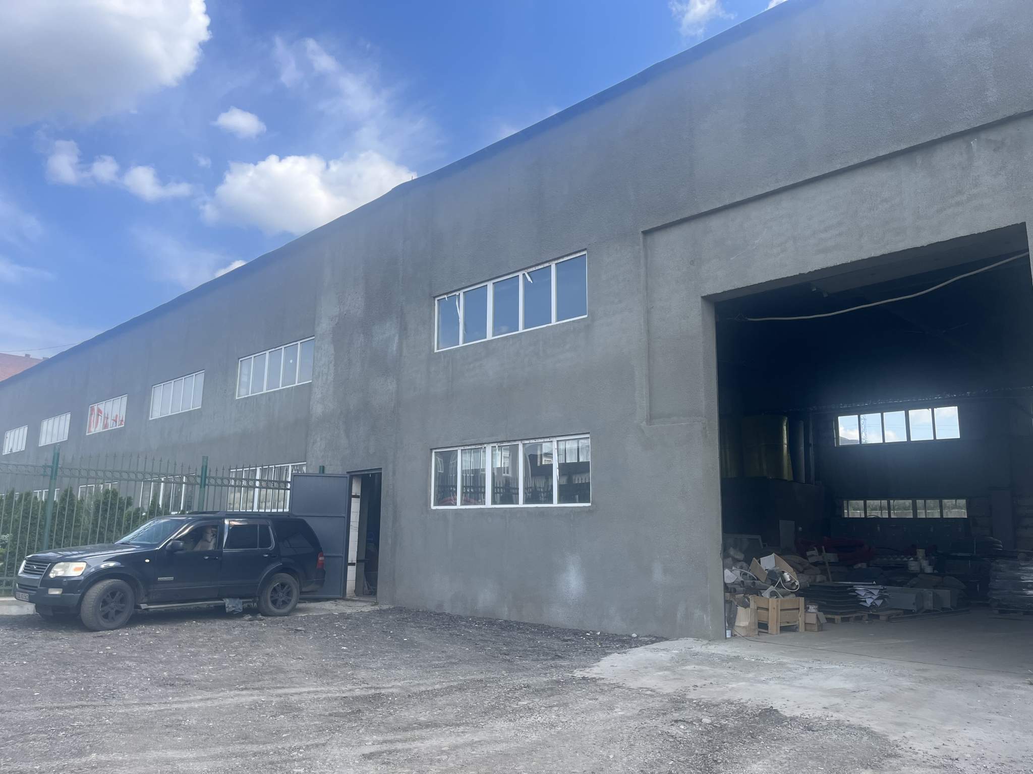 Сдам в аренду склад 1500 м.кв.