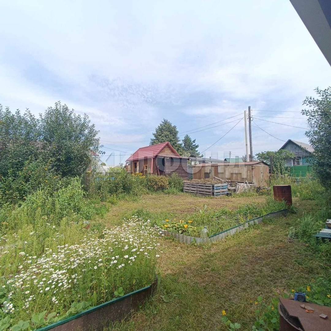 Продам земельный участок 700 м.кв.