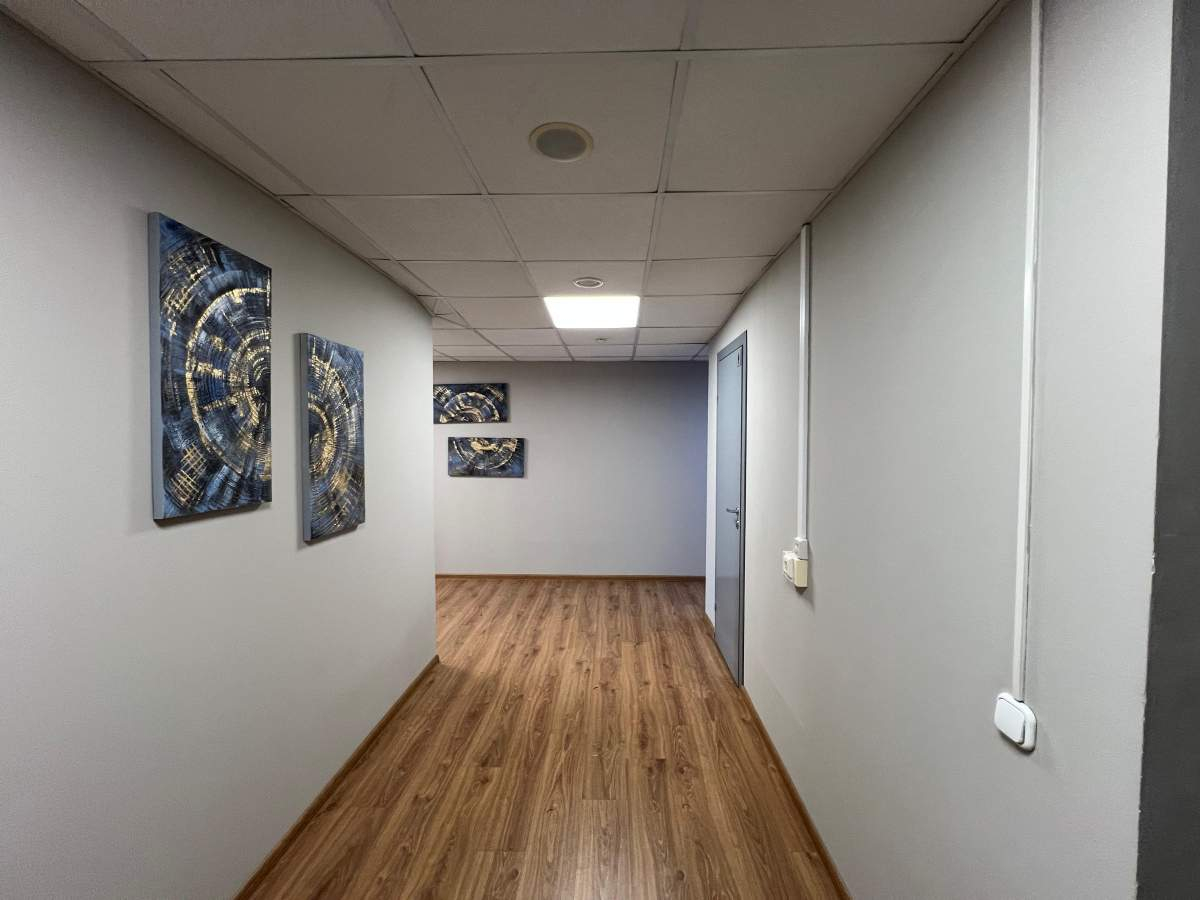 Сдам в аренду офис 284.3 м.кв.