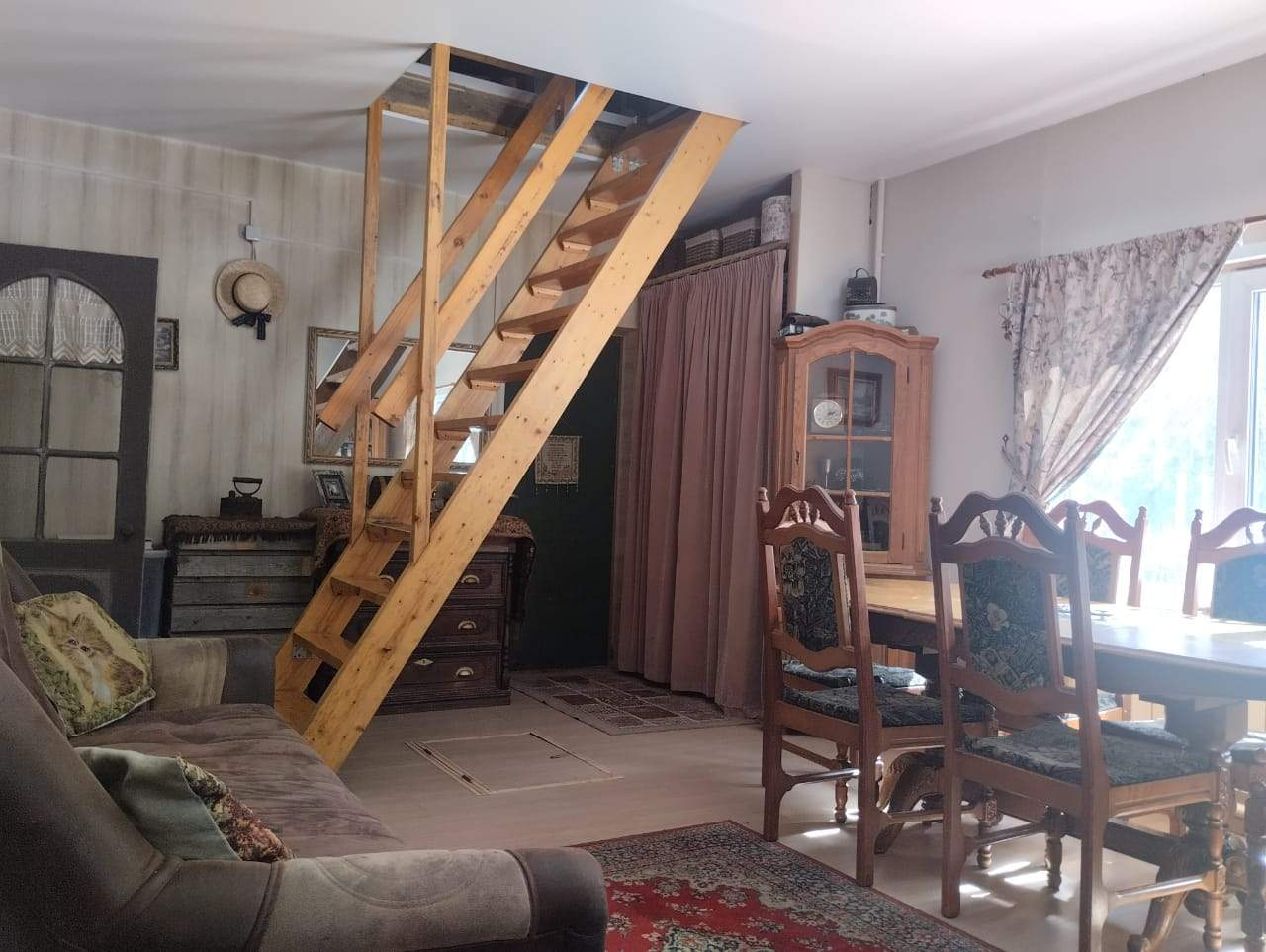 Продам торговое помещение 660.5 м.кв.
