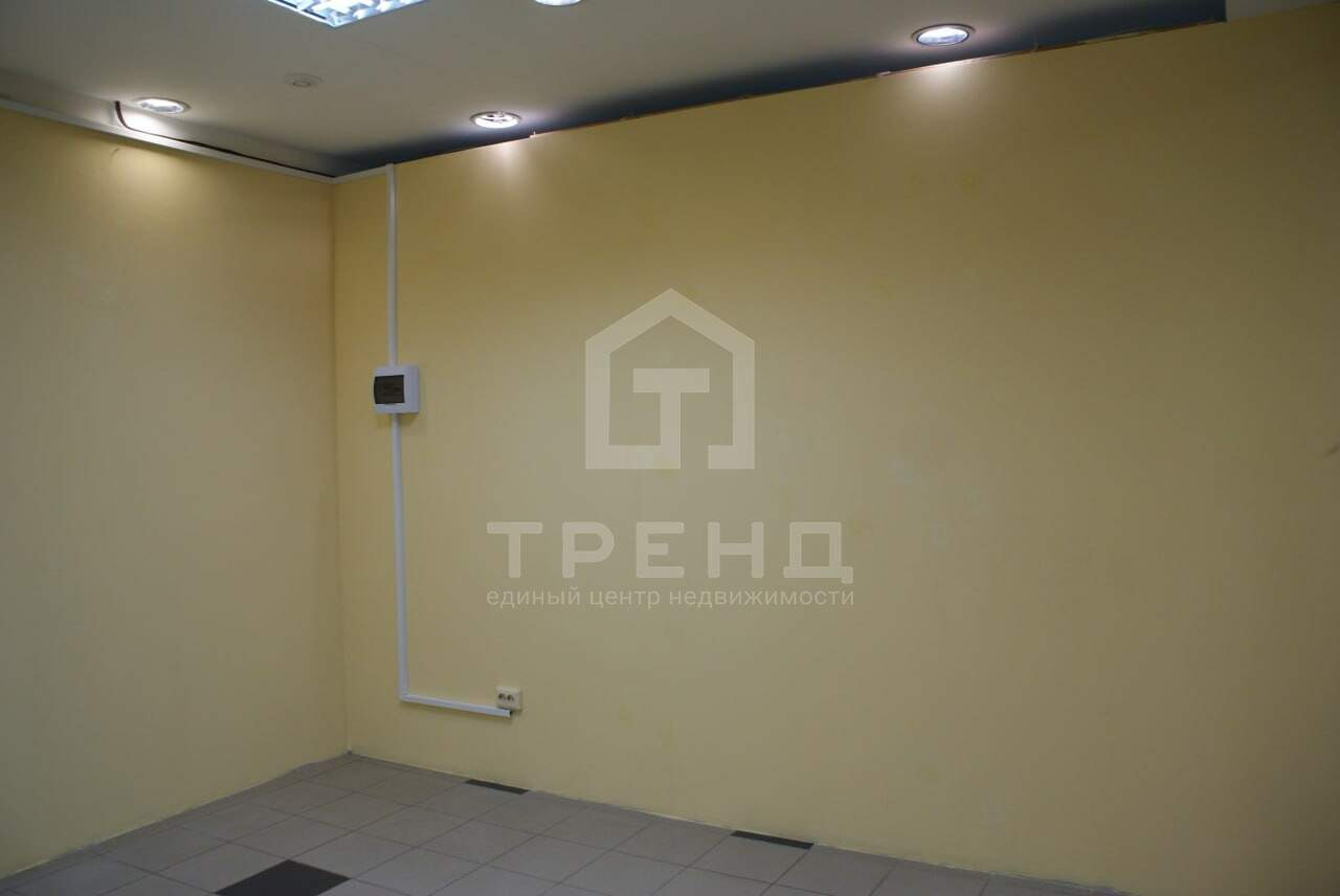 Продам магазин 17.7 м.кв.