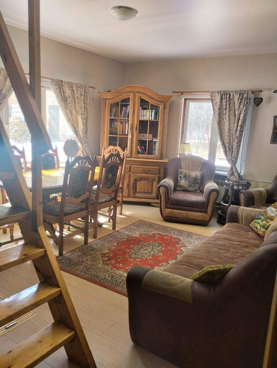 Продам торговое помещение 660.5 м.кв.